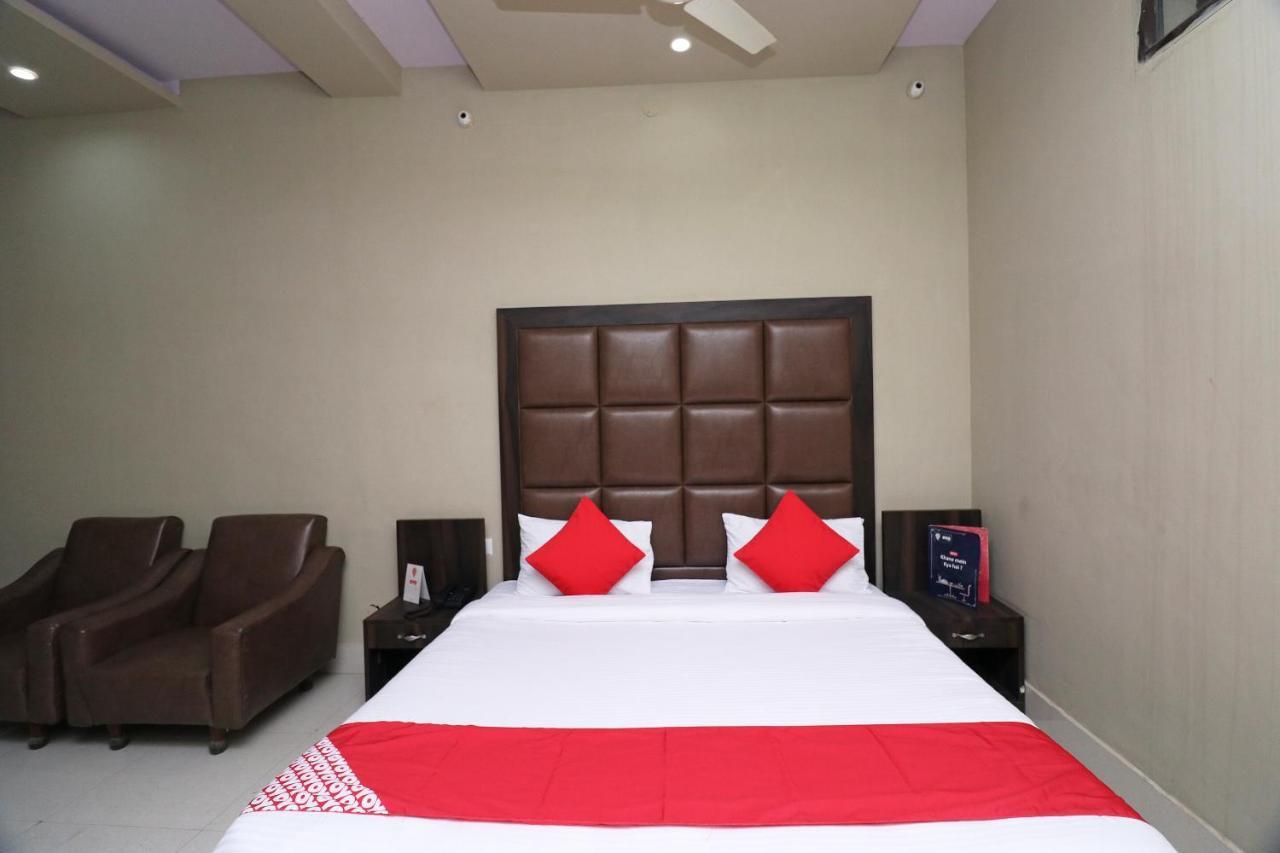 Oyo 19026 Hotel As Karnal Exterior photo
